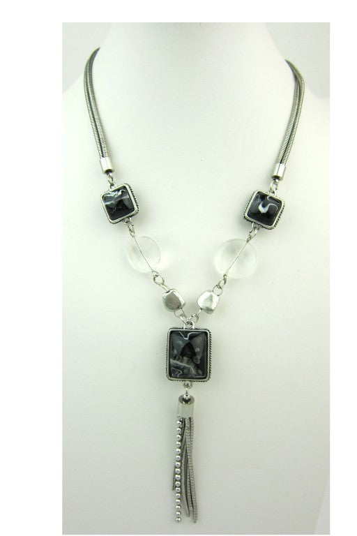 2M903-Elegant Necklace With Marble Patterned Stones