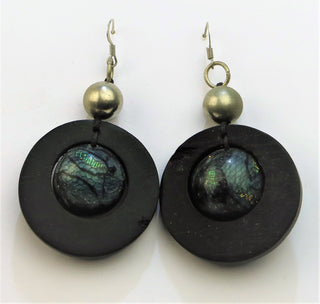 5C301-Drop Earrings With Stylish Cabuchon