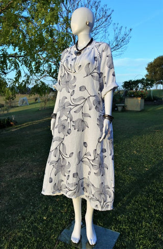 Italian Linen Floral Pattern Dress for women, White Italian linen dress, linen dress, floral pattern dress, made in Italy, Summer, Flowing dress