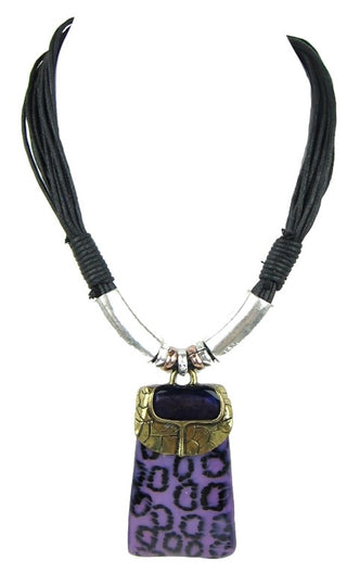 fashion necklace, purple pendant, silver plaited componentry, fashion jewellery, Immitation jewellery